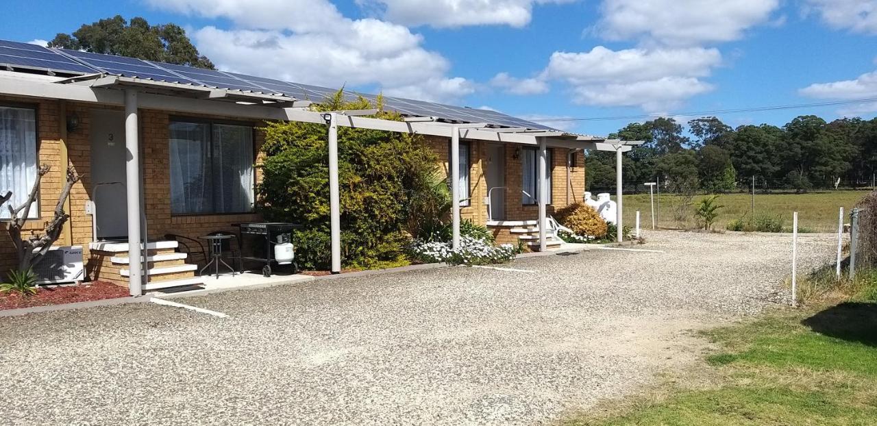 Taree Country Motel エクステリア 写真